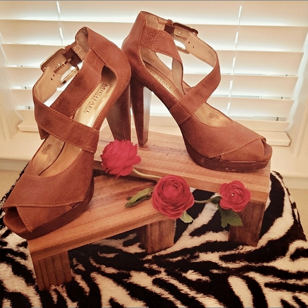 Michael kors peep toe heels